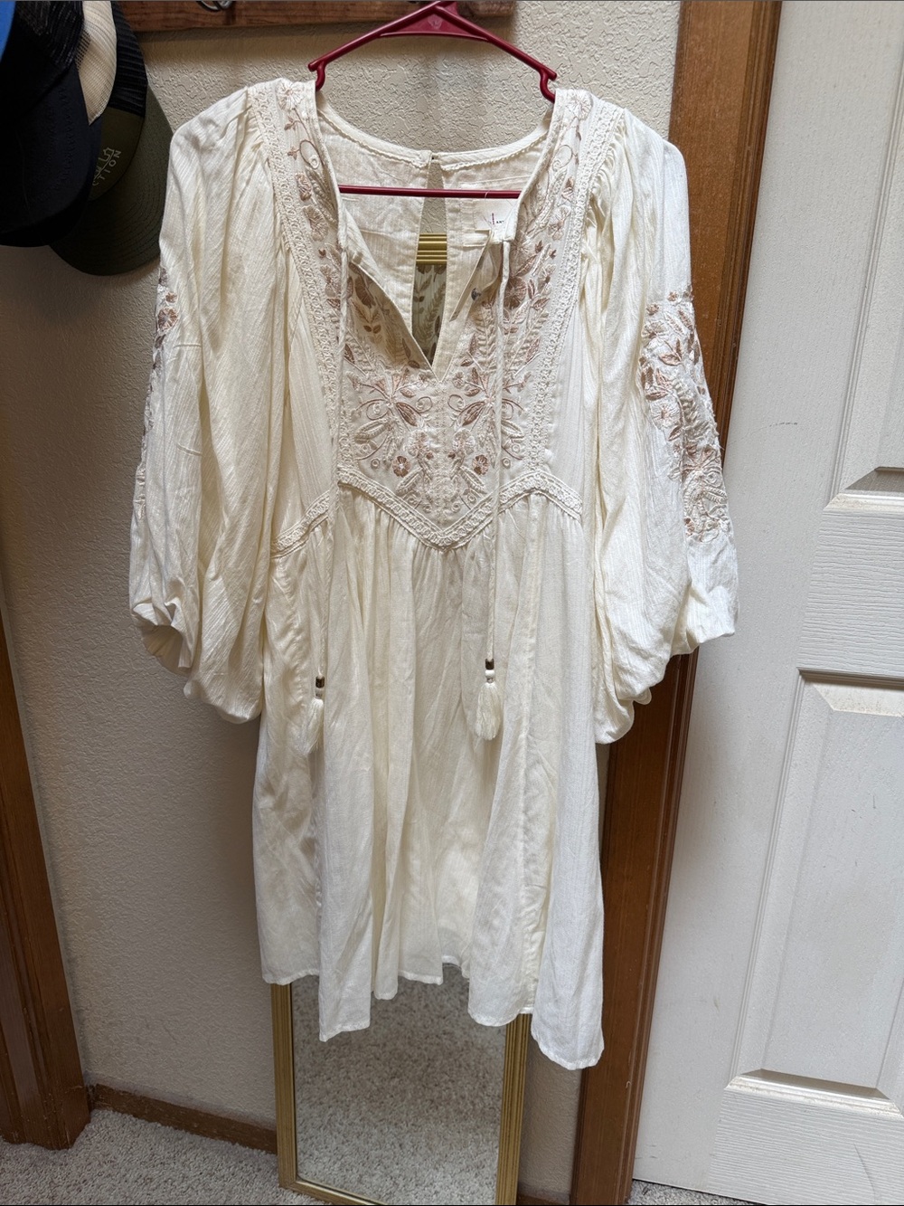 Anthropologie Cream Boho Embroidered V-Neck Tunic